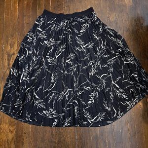 H&M Midi Pleated Skirt Size 10